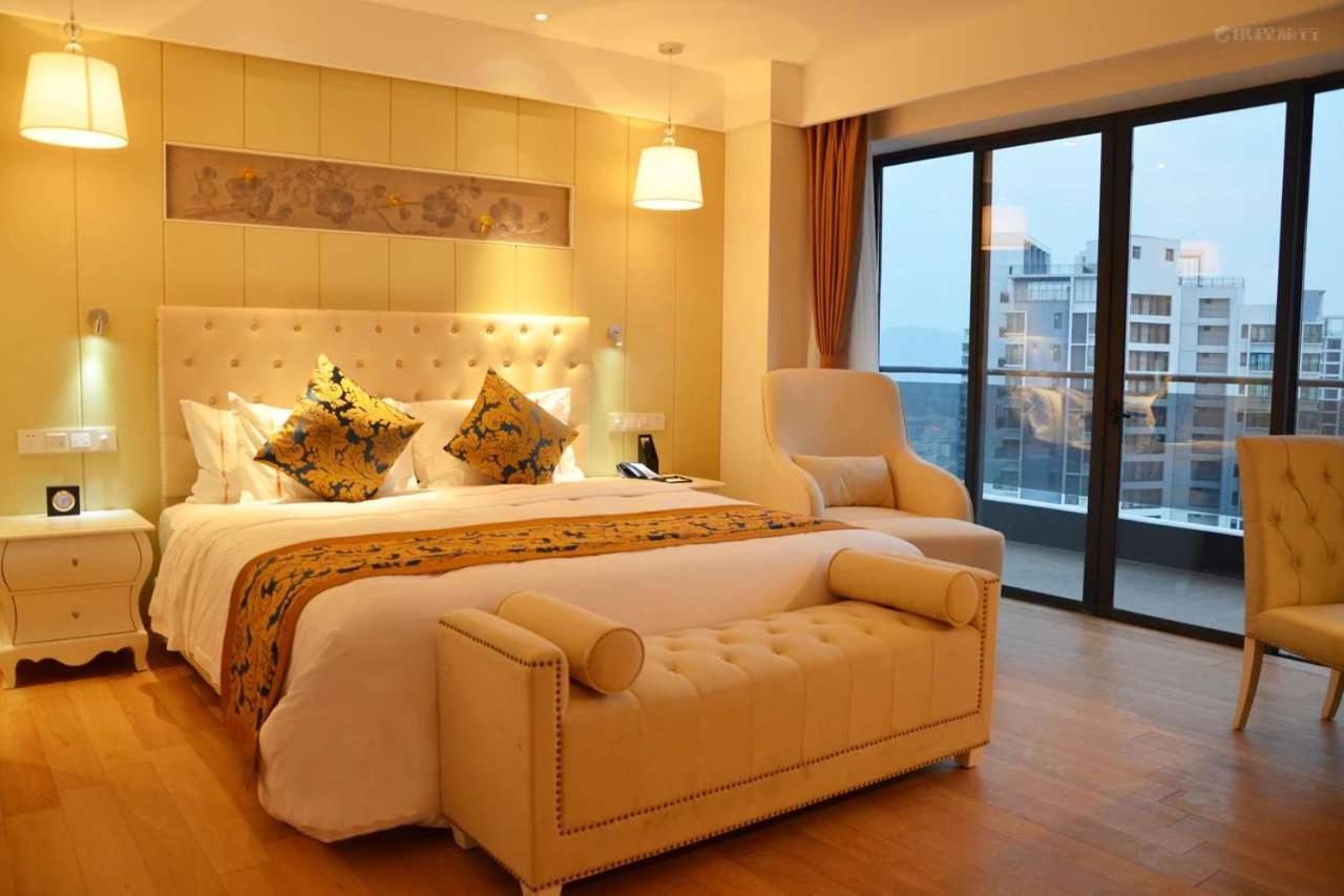 Wyndham Garden Hotel Lingshui  Exterior photo