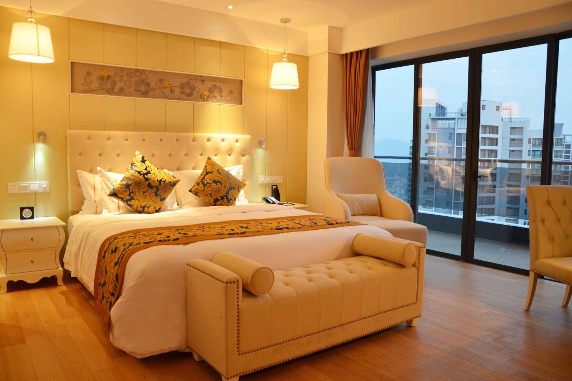 Wyndham Garden Hotel Lingshui  Exterior photo