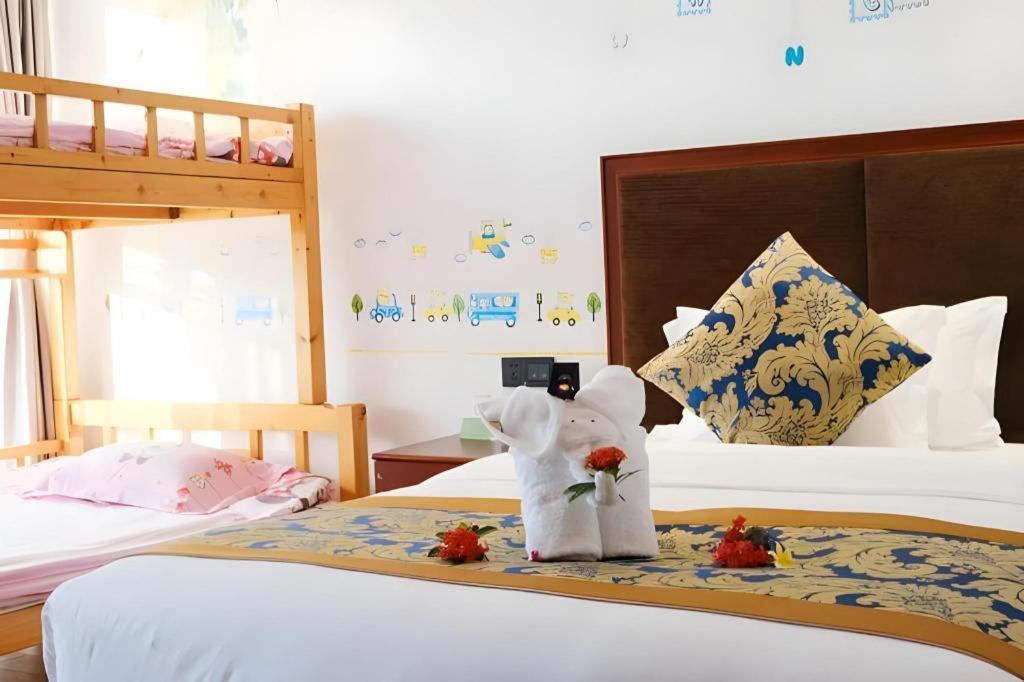 Wyndham Garden Hotel Lingshui  Exterior photo